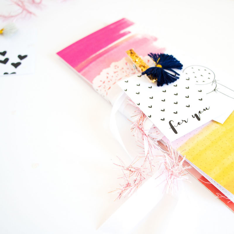 Scatteredconfetti giftit minialbums bigpictureclasses lesson6 teaser