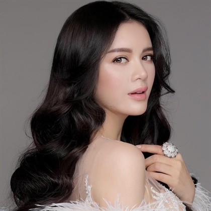 1ly nha ky