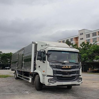 Ngoai that xe tai jac 8 tan